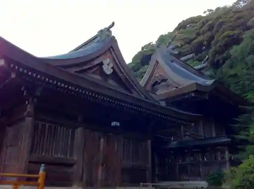 石見国一宮　物部神社の本殿・本堂