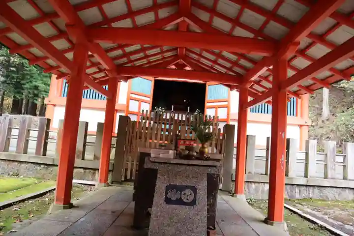 高野山金剛峯寺奥の院(和歌山県)