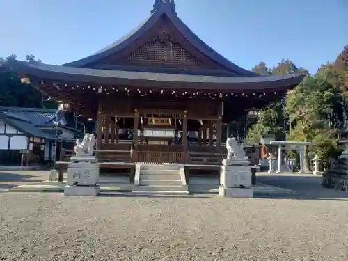 苗村神社の本殿