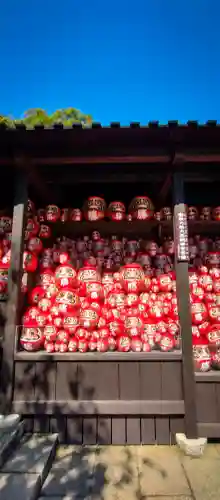 勝尾寺の{uncategorized: "未分類", other: "その他", undefined: "問題あり", building: "その他建物", grave: "お墓", sacred_gate: "鳥居", guardian: "狛犬", statue: "像", buddha: "仏像", history: "歴史", nature: "自然", garden: "庭園", animal: "動物", pagoda: "塔", temizu: "手水舎", mountain_gate: "山門・神門", sanctuary: "本殿・本堂", subordinate: "末社・摂社", art: "芸術", scenery: "景色", jizo: "地蔵", ema: "絵馬", goshuin: "御朱印", omikuji: "おみくじ", items: "授与品その他", amulet: "お守り", goshuincho: "御朱印帳", eats: "食事", festival: "お祭り", votive_dance: "神楽", shichigosan: "七五三参", wedding: "結婚式", experience: "体験その他", initially: "初詣", around: "周辺", anti_infection: "感染症対策"}