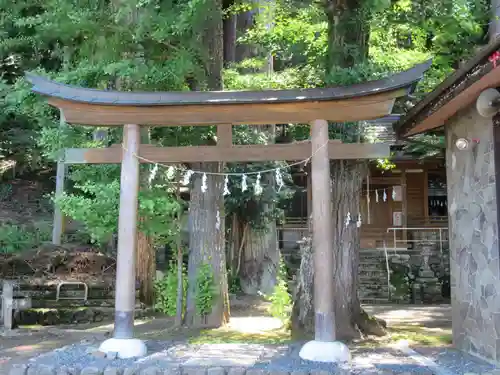 丹生神社(東京都)