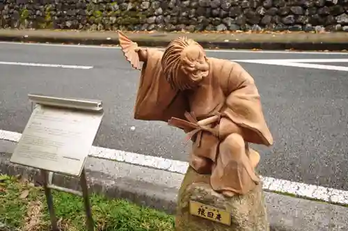 三嶋神社の像