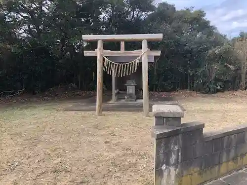 九頭竜様の鳥居