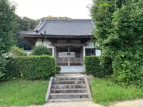 来光寺の本殿・本堂