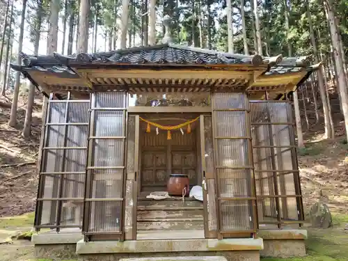 上原神明社の本殿