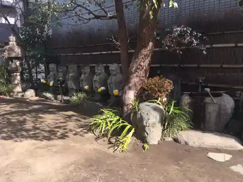 正寶院（飛不動尊）の地蔵