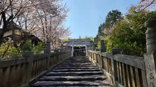 吉備津岡辛木神社の建物その他