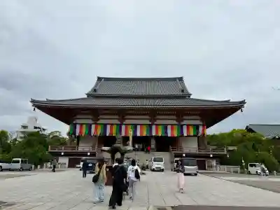 西新井大師総持寺の{uncategorized: "未分類", other: "その他", undefined: "問題あり", building: "その他建物", grave: "お墓", sacred_gate: "鳥居", guardian: "狛犬", statue: "像", buddha: "仏像", history: "歴史", nature: "自然", garden: "庭園", animal: "動物", pagoda: "塔", temizu: "手水舎", mountain_gate: "山門・神門", sanctuary: "本殿・本堂", subordinate: "末社・摂社", art: "芸術", scenery: "景色", jizo: "地蔵", ema: "絵馬", goshuin: "御朱印", omikuji: "おみくじ", items: "授与品その他", amulet: "お守り", goshuincho: "御朱印帳", eats: "食事", festival: "お祭り", votive_dance: "神楽", shichigosan: "七五三参", wedding: "結婚式", experience: "体験その他", initially: "初詣", around: "周辺", anti_infection: "感染症対策"}