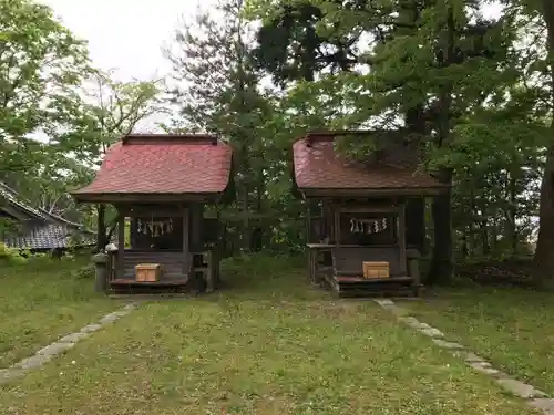 神明社の末社・摂社