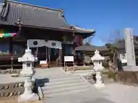 埼玉厄除け開運大師・龍泉寺(切り絵御朱印発祥の寺)の本殿・本堂