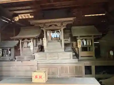 間々田八幡宮の{uncategorized: "未分類", other: "その他", undefined: "問題あり", building: "その他建物", grave: "お墓", sacred_gate: "鳥居", guardian: "狛犬", statue: "像", buddha: "仏像", history: "歴史", nature: "自然", garden: "庭園", animal: "動物", pagoda: "塔", temizu: "手水舎", mountain_gate: "山門・神門", sanctuary: "本殿・本堂", subordinate: "末社・摂社", art: "芸術", scenery: "景色", jizo: "地蔵", ema: "絵馬", goshuin: "御朱印", omikuji: "おみくじ", items: "授与品その他", amulet: "お守り", goshuincho: "御朱印帳", eats: "食事", festival: "お祭り", votive_dance: "神楽", shichigosan: "七五三参", wedding: "結婚式", experience: "体験その他", initially: "初詣", around: "周辺", anti_infection: "感染症対策"}