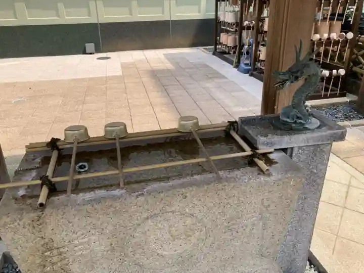 日蓮宗 浄運寺の手水舎