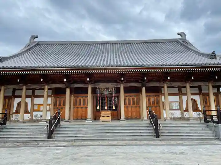 祥泉院の本殿・本堂