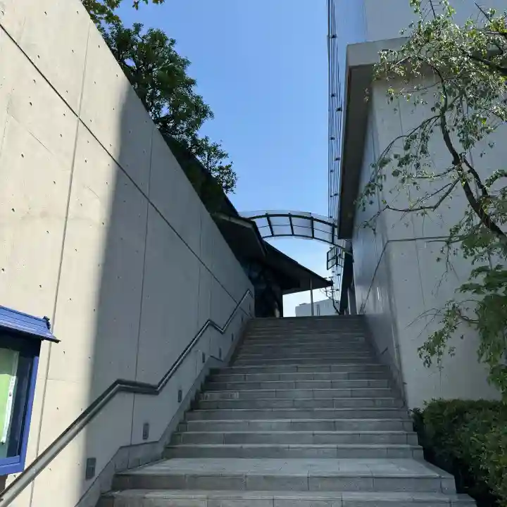 北谷稲荷神社の{uncategorized: "未分類", other: "その他", undefined: "問題あり", building: "その他建物", grave: "お墓", sacred_gate: "鳥居", guardian: "狛犬", statue: "像", buddha: "仏像", history: "歴史", nature: "自然", garden: "庭園", animal: "動物", pagoda: "塔", temizu: "手水舎", mountain_gate: "山門・神門", sanctuary: "本殿・本堂", subordinate: "末社・摂社", art: "芸術", scenery: "景色", jizo: "地蔵", ema: "絵馬", goshuin: "御朱印", omikuji: "おみくじ", items: "授与品その他", amulet: "お守り", goshuincho: "御朱印帳", eats: "食事", festival: "お祭り", votive_dance: "神楽", shichigosan: "七五三参", wedding: "結婚式", experience: "体験その他", initially: "初詣", around: "周辺", anti_infection: "感染症対策"}