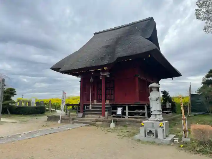 常楽寺の{uncategorized: "未分類", other: "その他", undefined: "問題あり", building: "その他建物", grave: "お墓", sacred_gate: "鳥居", guardian: "狛犬", statue: "像", buddha: "仏像", history: "歴史", nature: "自然", garden: "庭園", animal: "動物", pagoda: "塔", temizu: "手水舎", mountain_gate: "山門・神門", sanctuary: "本殿・本堂", subordinate: "末社・摂社", art: "芸術", scenery: "景色", jizo: "地蔵", ema: "絵馬", goshuin: "御朱印", omikuji: "おみくじ", items: "授与品その他", amulet: "お守り", goshuincho: "御朱印帳", eats: "食事", festival: "お祭り", votive_dance: "神楽", shichigosan: "七五三参", wedding: "結婚式", experience: "体験その他", initially: "初詣", around: "周辺", anti_infection: "感染症対策"}