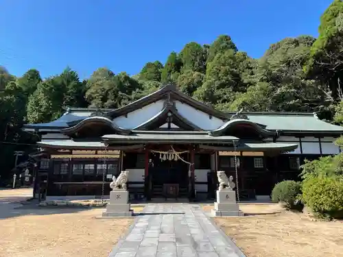 長府石鎚神社の本殿