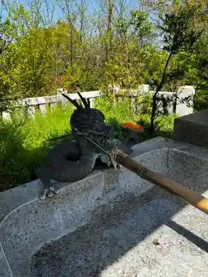 龍口明神社の{uncategorized: "未分類", other: "その他", undefined: "問題あり", building: "その他建物", grave: "お墓", sacred_gate: "鳥居", guardian: "狛犬", statue: "像", buddha: "仏像", history: "歴史", nature: "自然", garden: "庭園", animal: "動物", pagoda: "塔", temizu: "手水舎", mountain_gate: "山門・神門", sanctuary: "本殿・本堂", subordinate: "末社・摂社", art: "芸術", scenery: "景色", jizo: "地蔵", ema: "絵馬", goshuin: "御朱印", omikuji: "おみくじ", items: "授与品その他", amulet: "お守り", goshuincho: "御朱印帳", eats: "食事", festival: "お祭り", votive_dance: "神楽", shichigosan: "七五三参", wedding: "結婚式", experience: "体験その他", initially: "初詣", around: "周辺", anti_infection: "感染症対策"}