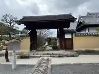 興臨院の{uncategorized: "未分類", other: "その他", undefined: "問題あり", building: "その他建物", grave: "お墓", sacred_gate: "鳥居", guardian: "狛犬", statue: "像", buddha: "仏像", history: "歴史", nature: "自然", garden: "庭園", animal: "動物", pagoda: "塔", temizu: "手水舎", mountain_gate: "山門・神門", sanctuary: "本殿・本堂", subordinate: "末社・摂社", art: "芸術", scenery: "景色", jizo: "地蔵", ema: "絵馬", goshuin: "御朱印", omikuji: "おみくじ", items: "授与品その他", amulet: "お守り", goshuincho: "御朱印帳", eats: "食事", festival: "お祭り", votive_dance: "神楽", shichigosan: "七五三参", wedding: "結婚式", experience: "体験その他", initially: "初詣", around: "周辺", anti_infection: "感染症対策"}