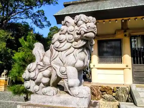 神明社（亥新田神明社）の狛犬