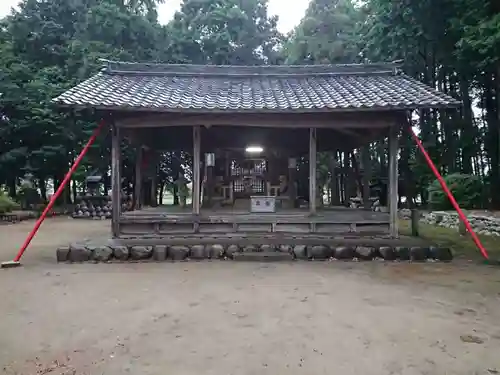 神明神社の本殿