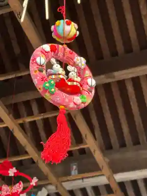 金峯神社の{uncategorized: "未分類", other: "その他", undefined: "問題あり", building: "その他建物", grave: "お墓", sacred_gate: "鳥居", guardian: "狛犬", statue: "像", buddha: "仏像", history: "歴史", nature: "自然", garden: "庭園", animal: "動物", pagoda: "塔", temizu: "手水舎", mountain_gate: "山門・神門", sanctuary: "本殿・本堂", subordinate: "末社・摂社", art: "芸術", scenery: "景色", jizo: "地蔵", ema: "絵馬", goshuin: "御朱印", omikuji: "おみくじ", items: "授与品その他", amulet: "お守り", goshuincho: "御朱印帳", eats: "食事", festival: "お祭り", votive_dance: "神楽", shichigosan: "七五三参", wedding: "結婚式", experience: "体験その他", initially: "初詣", around: "周辺", anti_infection: "感染症対策"}