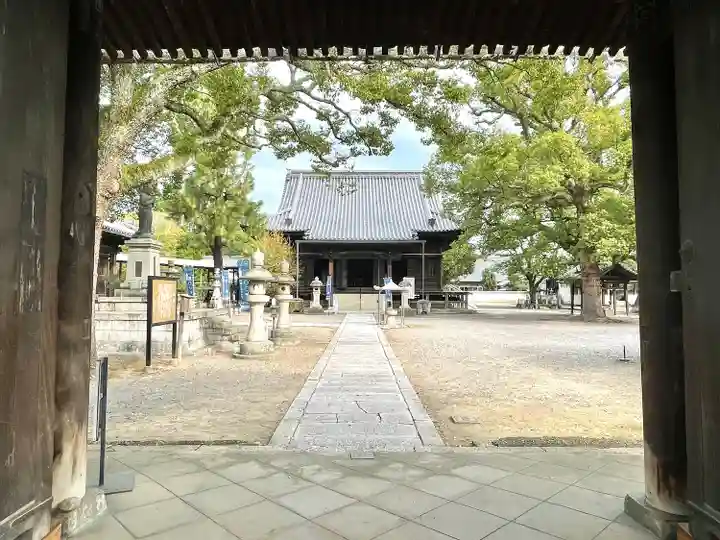 斑鳩寺の本殿・本堂