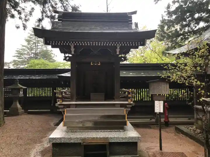 櫻山八幡宮の末社・摂社