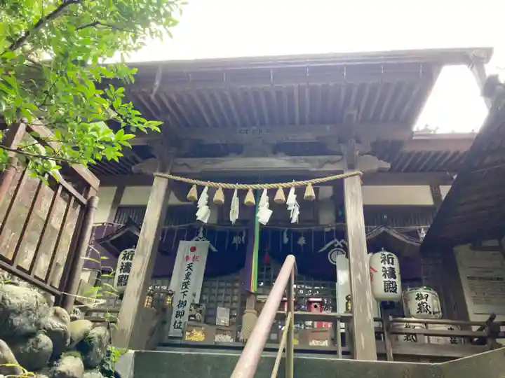 秩父御嶽神社の本殿・本堂