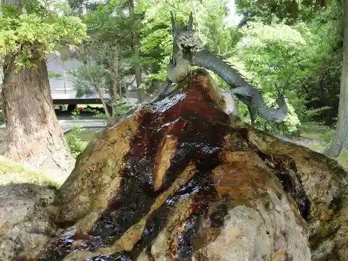越中一宮 髙瀬神社の手水舎
