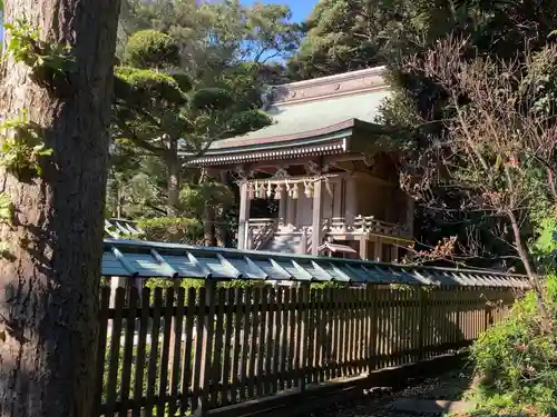 片瀬諏訪神社の本殿・本堂