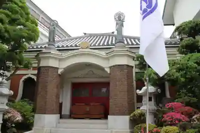 勝専寺の本殿・本堂