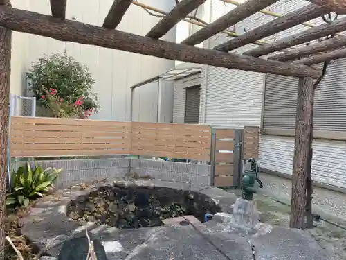 白藤大神（春日神社境外末社）(大阪府)