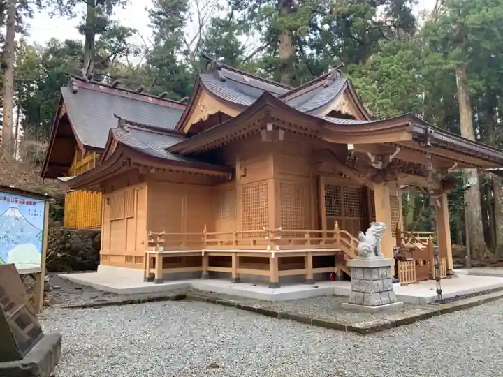 須山浅間神社の本殿・本堂