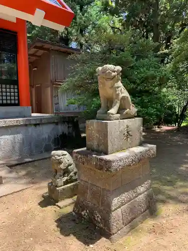 荻作神社の狛犬