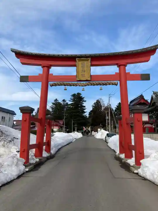 猿賀神社の{uncategorized: "未分類", other: "その他", undefined: "問題あり", building: "その他建物", grave: "お墓", sacred_gate: "鳥居", guardian: "狛犬", statue: "像", buddha: "仏像", history: "歴史", nature: "自然", garden: "庭園", animal: "動物", pagoda: "塔", temizu: "手水舎", mountain_gate: "山門・神門", sanctuary: "本殿・本堂", subordinate: "末社・摂社", art: "芸術", scenery: "景色", jizo: "地蔵", ema: "絵馬", goshuin: "御朱印", omikuji: "おみくじ", items: "授与品その他", amulet: "お守り", goshuincho: "御朱印帳", eats: "食事", festival: "お祭り", votive_dance: "神楽", shichigosan: "七五三参", wedding: "結婚式", experience: "体験その他", initially: "初詣", around: "周辺", anti_infection: "感染症対策"}