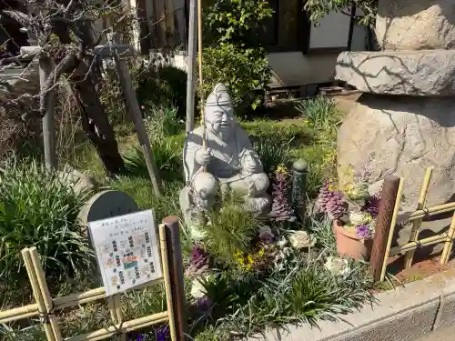 雲林寺の{uncategorized: "未分類", other: "その他", undefined: "問題あり", building: "その他建物", grave: "お墓", sacred_gate: "鳥居", guardian: "狛犬", statue: "像", buddha: "仏像", history: "歴史", nature: "自然", garden: "庭園", animal: "動物", pagoda: "塔", temizu: "手水舎", mountain_gate: "山門・神門", sanctuary: "本殿・本堂", subordinate: "末社・摂社", art: "芸術", scenery: "景色", jizo: "地蔵", ema: "絵馬", goshuin: "御朱印", omikuji: "おみくじ", items: "授与品その他", amulet: "お守り", goshuincho: "御朱印帳", eats: "食事", festival: "お祭り", votive_dance: "神楽", shichigosan: "七五三参", wedding: "結婚式", experience: "体験その他", initially: "初詣", around: "周辺", anti_infection: "感染症対策"}