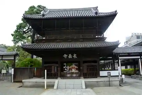 泉岳寺の山門・神門