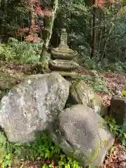 精矛神社の塔