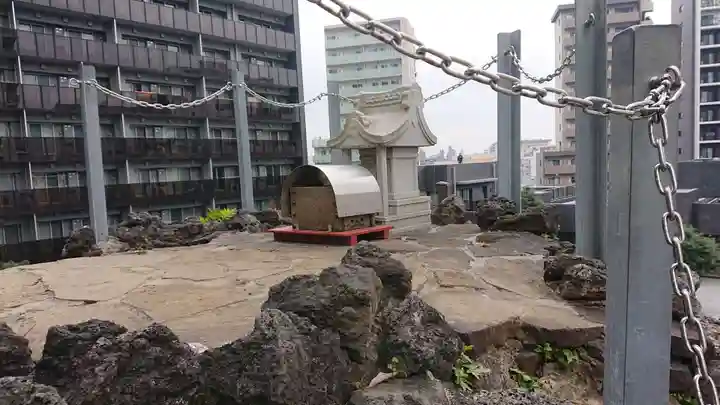 成子天神社の末社・摂社