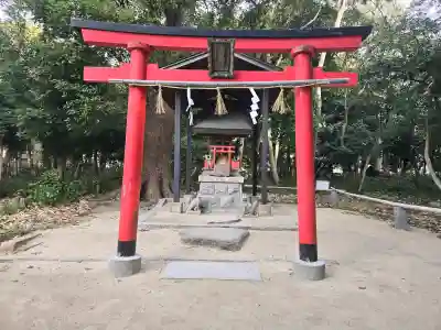 日野神社の{uncategorized: "未分類", other: "その他", undefined: "問題あり", building: "その他建物", grave: "お墓", sacred_gate: "鳥居", guardian: "狛犬", statue: "像", buddha: "仏像", history: "歴史", nature: "自然", garden: "庭園", animal: "動物", pagoda: "塔", temizu: "手水舎", mountain_gate: "山門・神門", sanctuary: "本殿・本堂", subordinate: "末社・摂社", art: "芸術", scenery: "景色", jizo: "地蔵", ema: "絵馬", goshuin: "御朱印", omikuji: "おみくじ", items: "授与品その他", amulet: "お守り", goshuincho: "御朱印帳", eats: "食事", festival: "お祭り", votive_dance: "神楽", shichigosan: "七五三参", wedding: "結婚式", experience: "体験その他", initially: "初詣", around: "周辺", anti_infection: "感染症対策"}