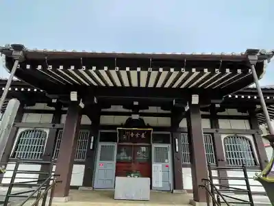 長全寺の本殿・本堂