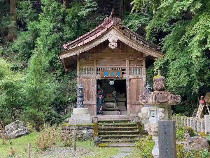 満願寺の末社・摂社