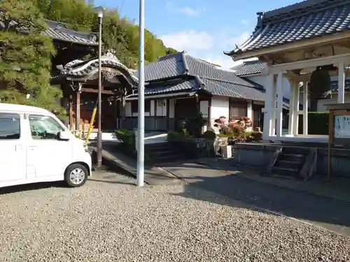 洞雲寺の山門