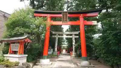 馬橋稲荷神社の鳥居