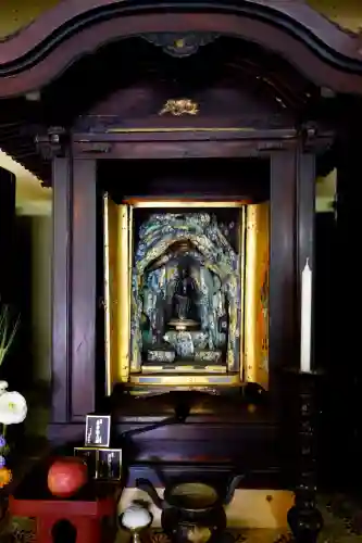 小谷寺の{uncategorized: "未分類", other: "その他", undefined: "問題あり", building: "その他建物", grave: "お墓", sacred_gate: "鳥居", guardian: "狛犬", statue: "像", buddha: "仏像", history: "歴史", nature: "自然", garden: "庭園", animal: "動物", pagoda: "塔", temizu: "手水舎", mountain_gate: "山門・神門", sanctuary: "本殿・本堂", subordinate: "末社・摂社", art: "芸術", scenery: "景色", jizo: "地蔵", ema: "絵馬", goshuin: "御朱印", omikuji: "おみくじ", items: "授与品その他", amulet: "お守り", goshuincho: "御朱印帳", eats: "食事", festival: "お祭り", votive_dance: "神楽", shichigosan: "七五三参", wedding: "結婚式", experience: "体験その他", initially: "初詣", around: "周辺", anti_infection: "感染症対策"}
