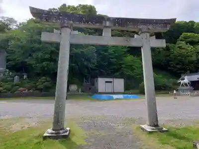 形原神社の鳥居
