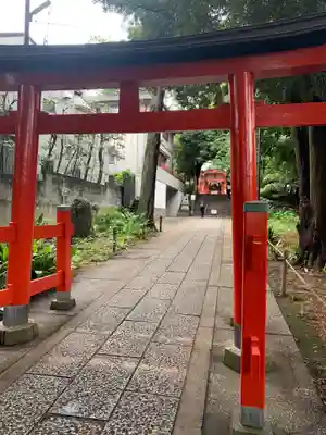 自由が丘熊野神社の鳥居
