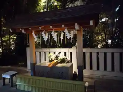 福徳神社（芽吹稲荷）の手水舎