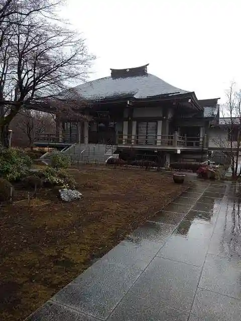 宝泉寺の本殿・本堂