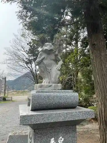 雲八幡宮の狛犬